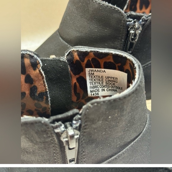 Steve Madden Jwanda Wedge Sneaker | 2 pair | Girls | Black and Tan | Size 5 - Picture 4 of 14